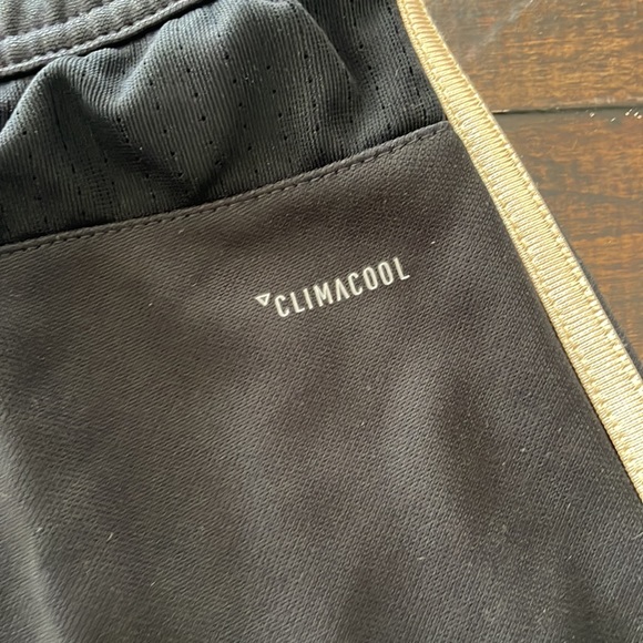 Boys XL AdIdas climacool pants. They fit a woman’s small. - Picture 5 of 6